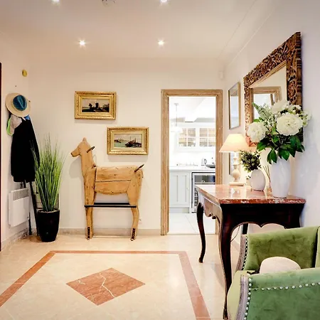 Florentine Villa Gassin